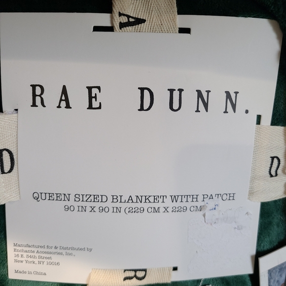 🚫Sold🚫 Rae Dunn Christmas Blanket - Picture 4 of 4